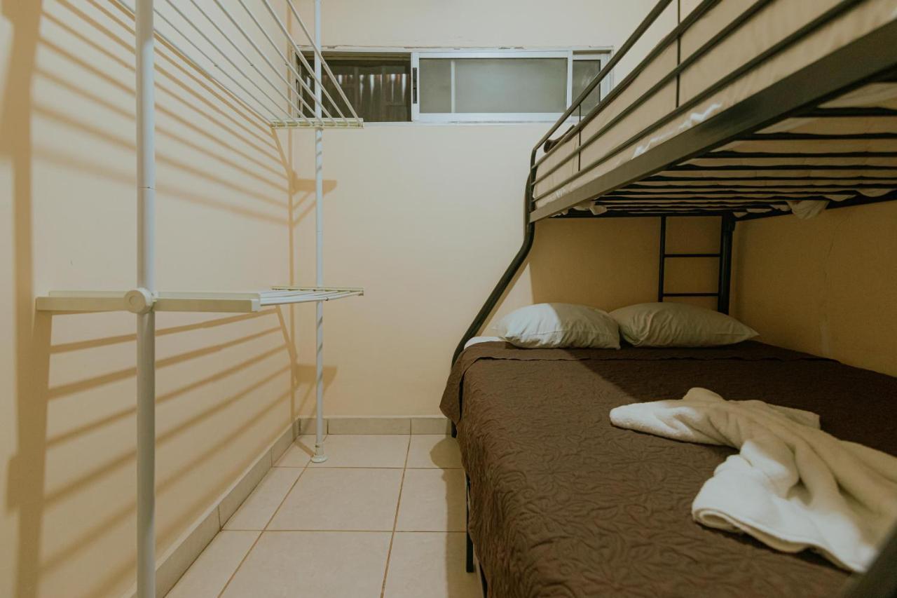 Quepos Inn Zewnętrze zdjęcie